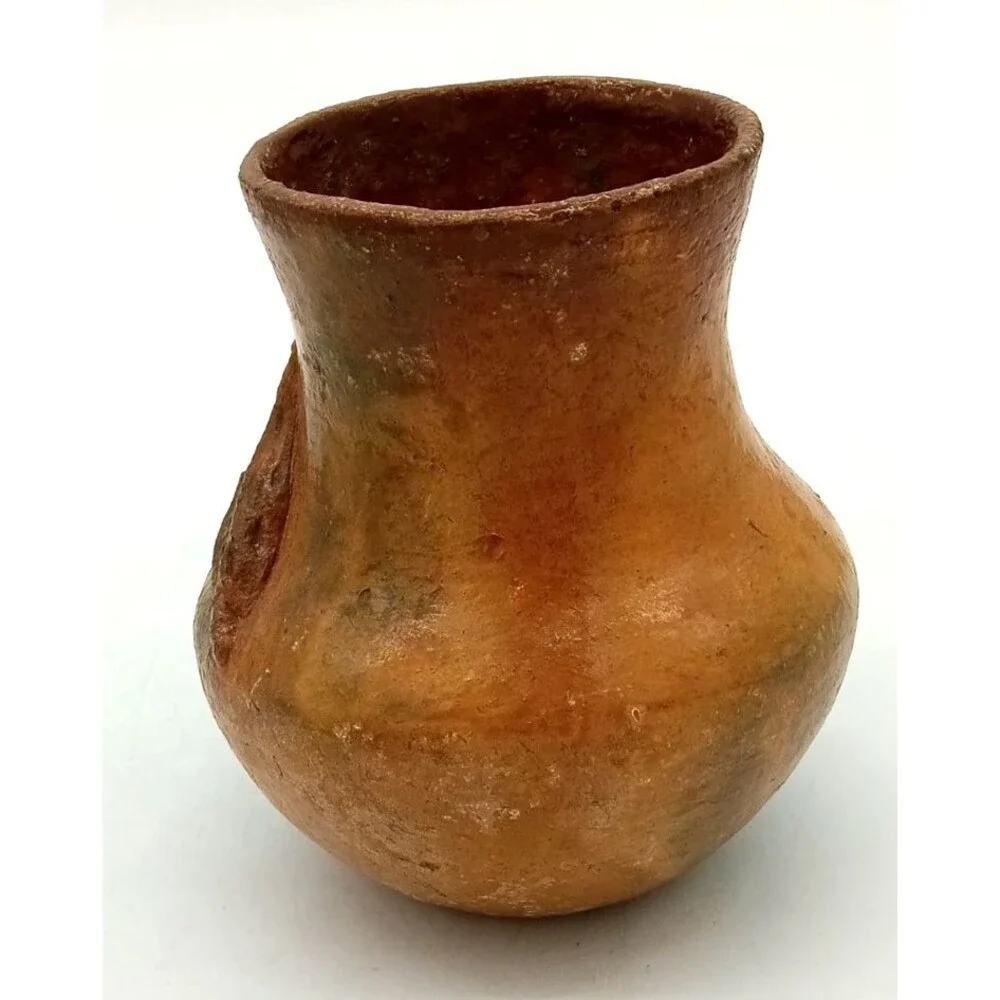 Vintage Lorena Bartlett Navajo/Dine Pine Pitch Pottery Folk Art Corn Vase 3.375